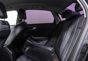 Подержанный автомобиль Audi A4 Sedan 2018 года (13 фото)
