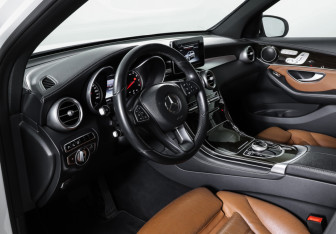 Подержанный автомобиль Mercedes-Benz GLC Coupe 2016 года (15 фото)