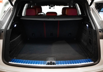 Подержанный автомобиль Porsche Cayenne 2021 года (31 фото)