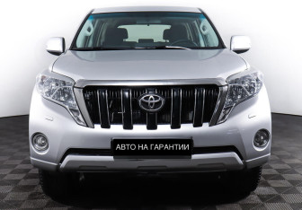 Подержанный автомобиль Toyota Land Cruiser Prado 2015 года (2 фото)