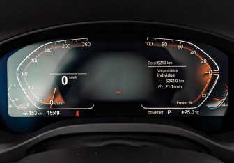 Подержанный автомобиль BMW X3 2024 года (16 фото)