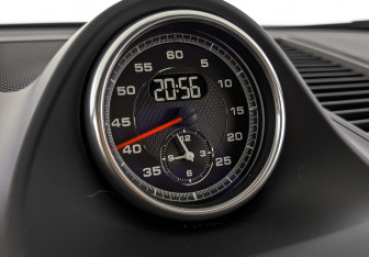 Подержанный автомобиль Porsche Macan 2021 года (25 фото)