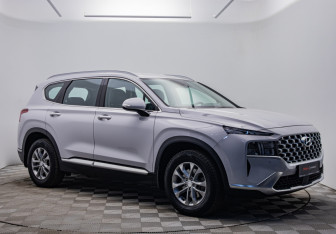 Подержанный автомобиль Hyundai Santa Fe 2022 года (7 фото)