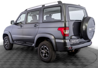 Подержанный автомобиль УАЗ Patriot 2024 года (7 фото)