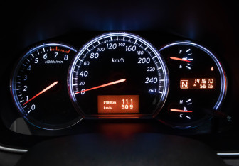 Подержанный автомобиль Nissan Teana 2008 года (11 фото)