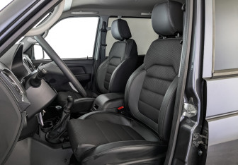 Подержанный автомобиль УАЗ Pickup 2024 года (20 фото)