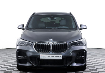 Подержанный автомобиль BMW X1 2019 года (2 фото)