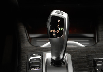 Подержанный автомобиль BMW X4 2015 года (23 фото)