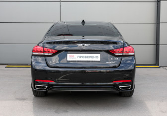 Подержанный автомобиль Genesis G80 2018 года (6 фото)