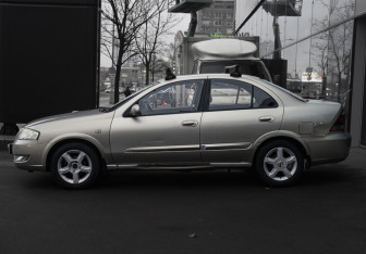 Подержанный автомобиль Nissan Almera Classic 2008 года (8 фото)