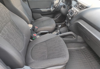 Подержанный автомобиль Kia Rio Sedan 2014 года (7 фото)