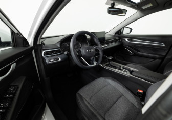 Подержанный автомобиль Geely Emgrand 2023 года (6 фото)