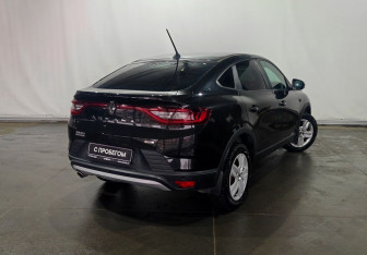 Подержанный автомобиль Renault Arkana 2019 года (5 фото)