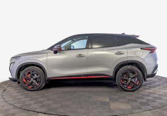 Подержанный автомобиль Omoda C5 2023 года (8 фото)