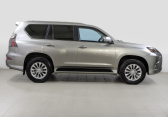 Подержанный автомобиль Lexus GX 2022 года (4 фото)