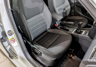 Подержанный автомобиль Skoda Octavia Liftback 2019 года (23 фото)