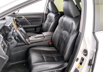 Подержанный автомобиль Lexus RX 2019 года (21 фото)