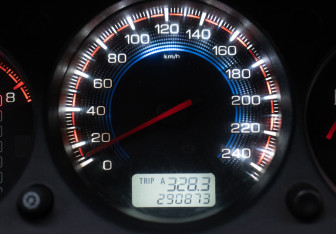 Подержанный автомобиль Honda Accord Sedan 2000 года (12 фото)