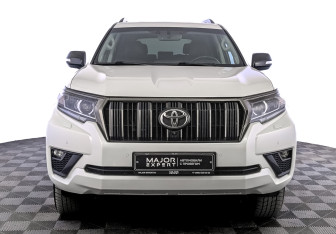 Подержанный автомобиль Toyota Land Cruiser Prado 2021 года (2 фото)