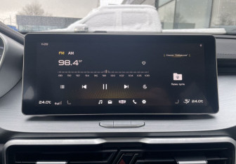 Подержанный автомобиль Geely Coolray 2022 года (12 фото)