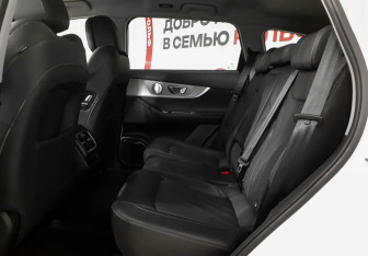 Подержанный автомобиль Chery Tiggo 8 Pro Max 2023 года (10 фото)