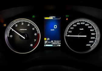 Подержанный автомобиль Subaru Forester Suv 2018 года (13 фото)