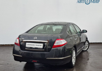 Подержанный автомобиль Nissan Teana 2013 года (5 фото)