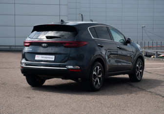 Подержанный автомобиль Kia Sportage 2020 года (4 фото)