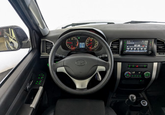 Подержанный автомобиль УАЗ Patriot 2024 года (20 фото)