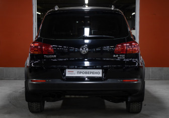 Подержанный автомобиль Volkswagen Tiguan 2012 года (6 фото)