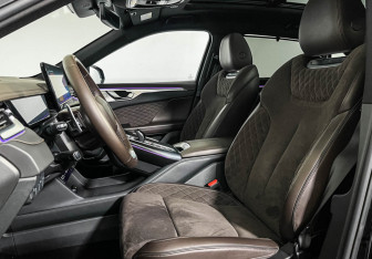 Подержанный автомобиль Wey Coffee 01 2022 года (14 фото)