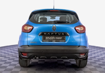 Подержанный автомобиль Renault Kaptur 2017 года (6 фото)