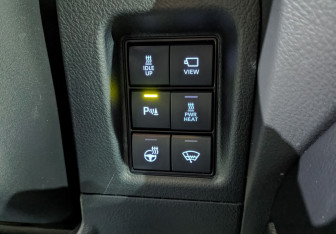 Подержанный автомобиль Toyota Land Cruiser Prado 2020 года (28 фото)