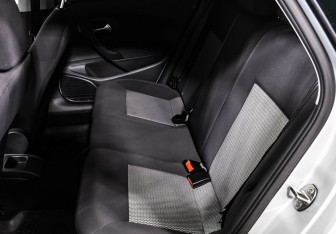 Подержанный автомобиль Volkswagen Polo Sedan 2014 года (9 фото)