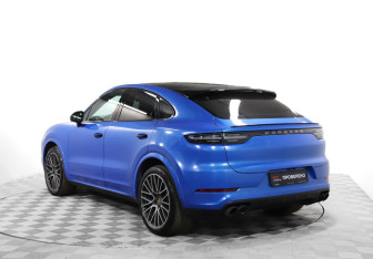 Подержанный автомобиль Porsche Cayenne 2019 года (7 фото)