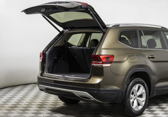 Подержанный автомобиль Volkswagen Teramont 2019 года (21 фото)