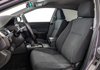 Подержанный автомобиль Toyota Camry Sedan 2016 года (20 фото)