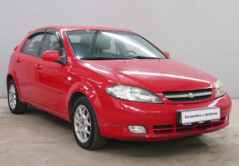 Подержанный автомобиль Chevrolet Lacetti Hatchback 2008 года (3 фото)