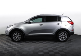 Подержанный автомобиль Kia Sportage 2014 года (8 фото)
