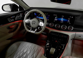 Подержанный автомобиль Mercedes-Benz AMG GT Liftback 2021 года (21 фото)