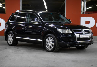 Подержанный автомобиль Volkswagen Touareg 2009 года (3 фото)
