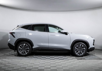 Подержанный автомобиль Jetour Dashing 2023 года (4 фото)