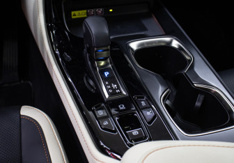 Подержанный автомобиль Lexus NX 2023 года (22 фото)