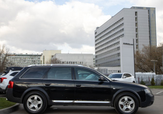 Подержанный автомобиль Audi A6 allroad 2000 года (3 фото)