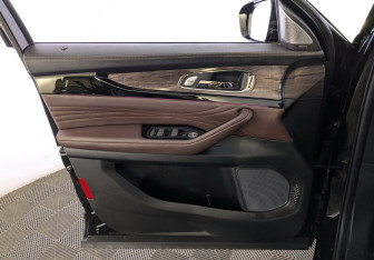 Подержанный автомобиль Exeed VX 2022 года (22 фото)