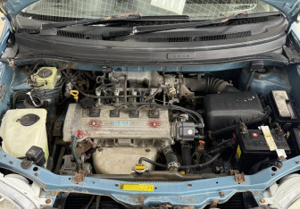 Подержанный автомобиль Toyota Corolla Spacio 1998 года (21 фото)