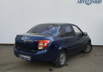 Подержанный автомобиль LADA (ВАЗ) Granta Sedan 2012 года (8 фото)