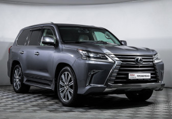 Подержанный автомобиль Lexus LX 2016 года (3 фото)