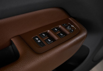 Подержанный автомобиль Volvo XC60 2019 года (8 фото)