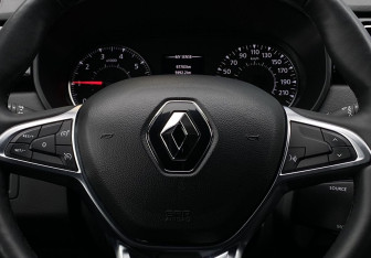 Подержанный автомобиль Renault Arkana 2019 года (15 фото)